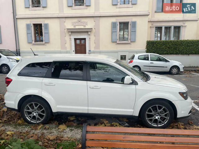 Додж Джорни 2018 в Ужгороде на Automoto.ua Белый Додж Джорни, объемом двигателя 3.6 л и пробегом 147 тыс. км за 11000 $, фото 2 на Automoto.ua