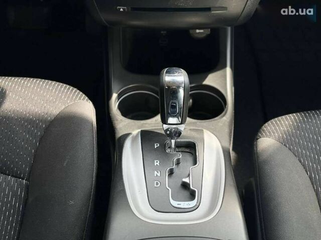 Белый Додж Джорни, объемом двигателя 3.6 л и пробегом 154 тыс. км за 14700 $, фото 20 на Automoto.ua