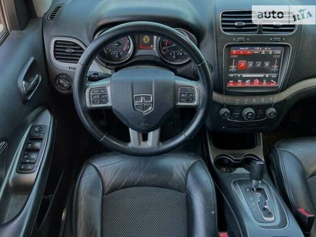 Белый Додж Джорни, объемом двигателя 0 л и пробегом 122 тыс. км за 3000 $, фото 10 на Automoto.ua