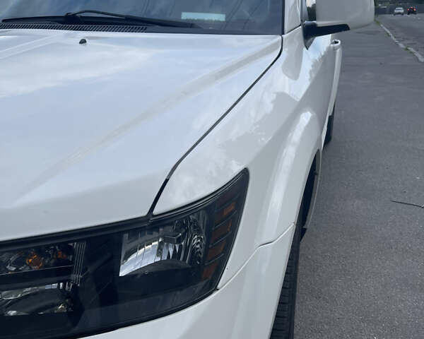 Білий Додж Джорні, об'ємом двигуна 3.6 л та пробігом 99 тис. км за 17700 $, фото 1 на Automoto.ua