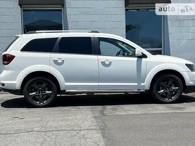 Белый Додж Джорни, объемом двигателя 0 л и пробегом 122 тыс. км за 3000 $, фото 7 на Automoto.ua