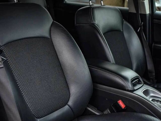 Белый Додж Джорни, объемом двигателя 3.6 л и пробегом 128 тыс. км за 8200 $, фото 23 на Automoto.ua