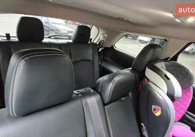 Белый Додж Джорни, объемом двигателя 3.6 л и пробегом 144 тыс. км за 15000 $, фото 10 на Automoto.ua