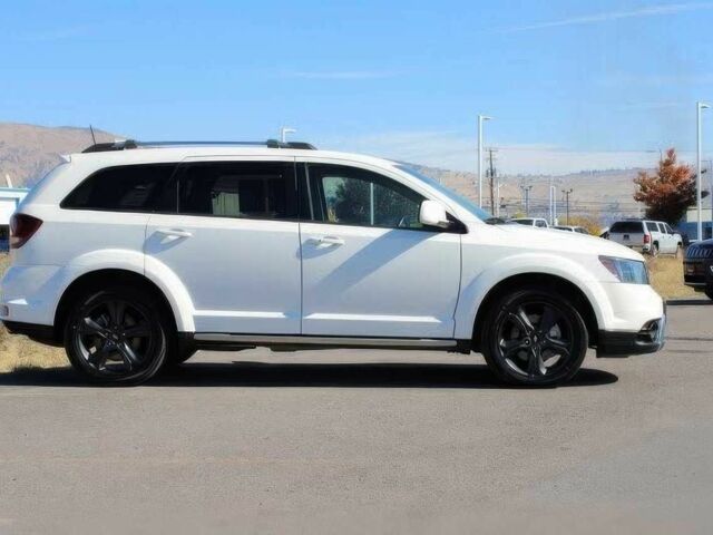 Белый Додж Джорни, объемом двигателя 3.6 л и пробегом 35 тыс. км за 9500 $, фото 2 на Automoto.ua