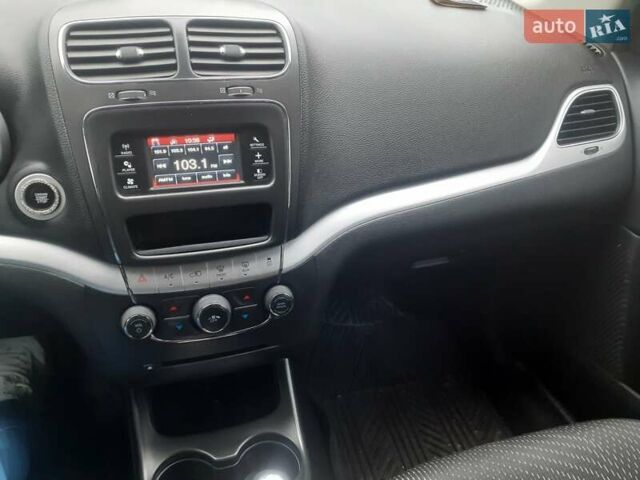 Белый Додж Джорни, объемом двигателя 2.36 л и пробегом 124 тыс. км за 11800 $, фото 16 на Automoto.ua