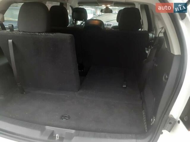 Белый Додж Джорни, объемом двигателя 2.36 л и пробегом 124 тыс. км за 11800 $, фото 24 на Automoto.ua