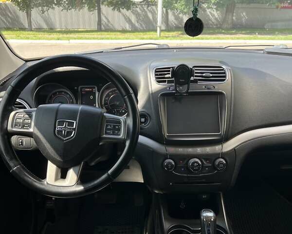 Додж Джорни 2019 в Киеве на Automoto.ua Белый Додж Джорни, объемом двигателя 3.6 л и пробегом 144 тыс. км за 14300 $, фото 13 на Automoto.ua