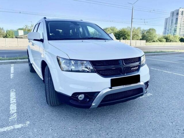 Белый Додж Джорни, объемом двигателя 2.4 л и пробегом 127 тыс. км за 10500 $, фото 8 на Automoto.ua
