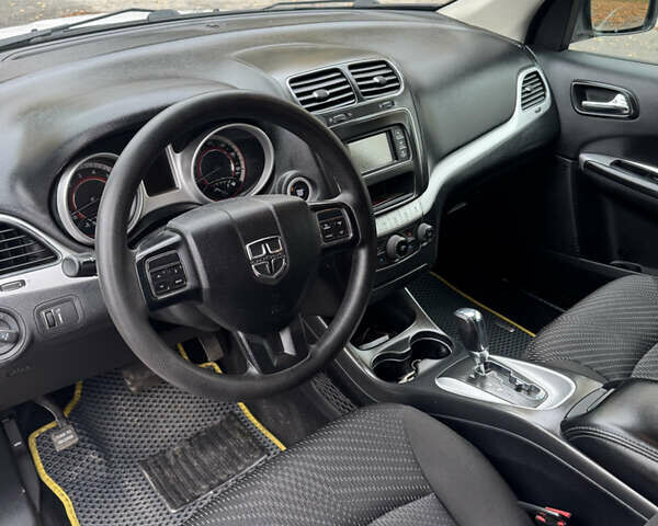 Додж Джорни 2019 в Ахтырке на Automoto.ua Белый Додж Джорни, объемом двигателя 2.36 л и пробегом 70 тыс. км за 17000 $, фото 6 на Automoto.ua