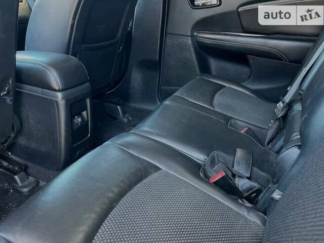 Белый Додж Джорни, объемом двигателя 0 л и пробегом 122 тыс. км за 3000 $, фото 23 на Automoto.ua