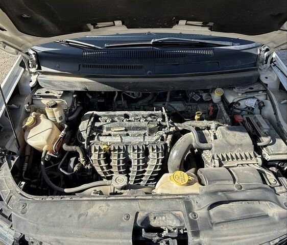 Белый Додж Джорни, объемом двигателя 2.4 л и пробегом 80 тыс. км за 14000 $, фото 10 на Automoto.ua