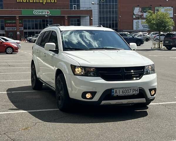 Додж Джорни 2019 в Киеве на Automoto.ua Белый Додж Джорни, объемом двигателя 3.6 л и пробегом 144 тыс. км за 14300 $, фото 3 на Automoto.ua