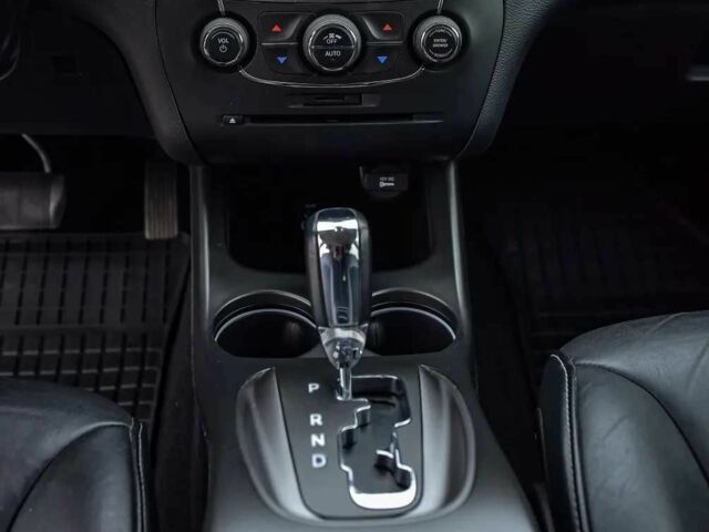 Белый Додж Джорни, объемом двигателя 3.6 л и пробегом 128 тыс. км за 8200 $, фото 21 на Automoto.ua