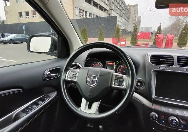 Белый Додж Джорни, объемом двигателя 3.6 л и пробегом 144 тыс. км за 15000 $, фото 15 на Automoto.ua