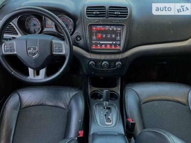 Белый Додж Джорни, объемом двигателя 0 л и пробегом 122 тыс. км за 3000 $, фото 9 на Automoto.ua