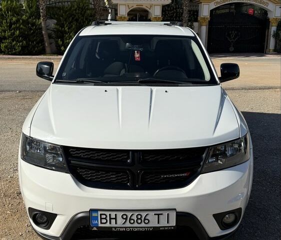 Белый Додж Джорни, объемом двигателя 2.4 л и пробегом 80 тыс. км за 14000 $, фото 14 на Automoto.ua