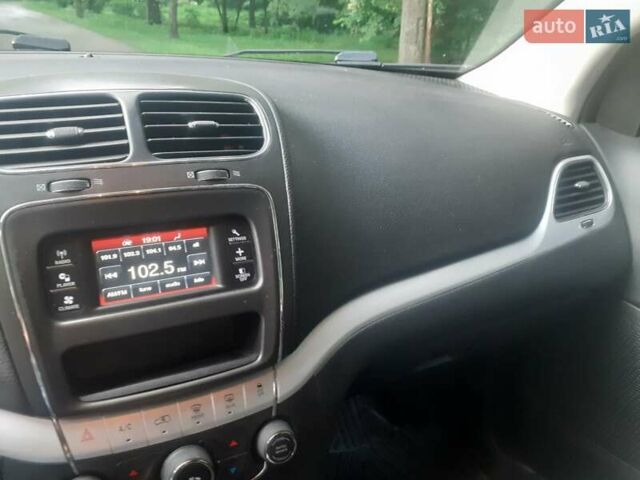 Белый Додж Джорни, объемом двигателя 2.36 л и пробегом 124 тыс. км за 11800 $, фото 15 на Automoto.ua