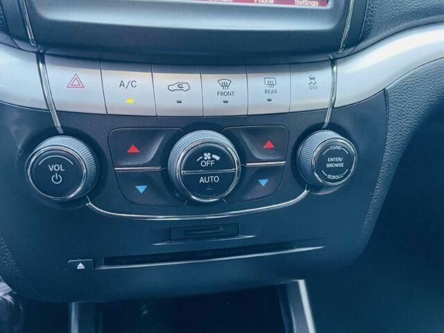 Белый Додж Джорни, объемом двигателя 0 л и пробегом 88 тыс. км за 8800 $, фото 18 на Automoto.ua