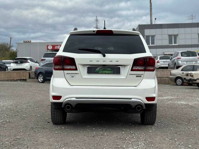 Додж Джорни 2019 в Кривом Роге на Automoto.ua Белый Додж Джорни, объемом двигателя 3.6 л и пробегом 59 тыс. км за 16499 $, фото 2 на Automoto.ua