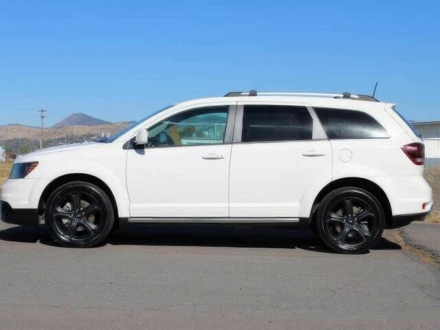 Белый Додж Джорни, объемом двигателя 3.6 л и пробегом 35 тыс. км за 9500 $, фото 5 на Automoto.ua