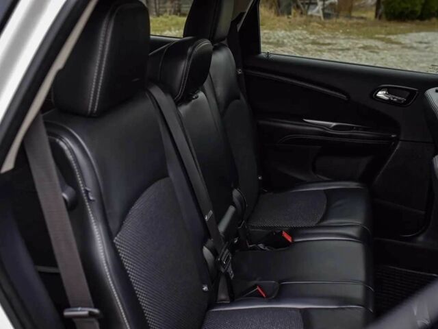 Белый Додж Джорни, объемом двигателя 3.6 л и пробегом 128 тыс. км за 8200 $, фото 19 на Automoto.ua