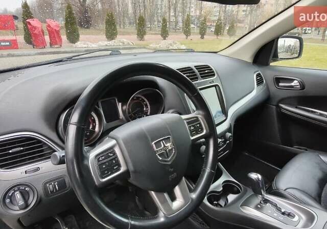 Белый Додж Джорни, объемом двигателя 3.6 л и пробегом 144 тыс. км за 15000 $, фото 21 на Automoto.ua