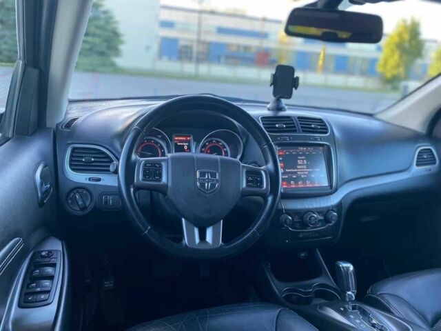 Белый Додж Джорни, объемом двигателя 2.4 л и пробегом 127 тыс. км за 10500 $, фото 15 на Automoto.ua