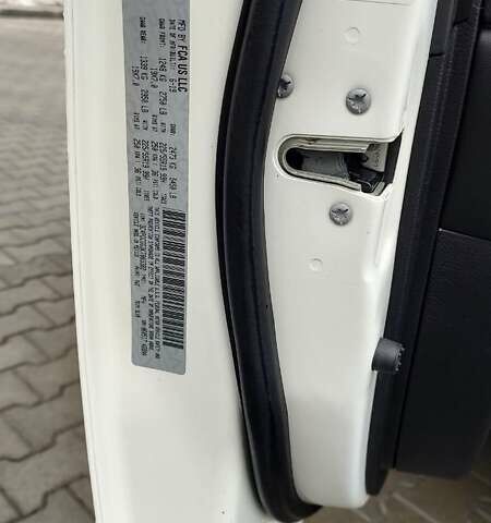 Белый Додж Джорни, объемом двигателя 3.6 л и пробегом 144 тыс. км за 15000 $, фото 20 на Automoto.ua