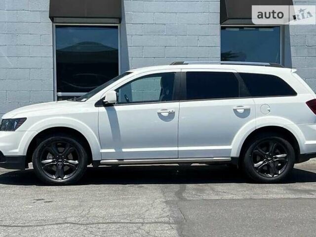 Белый Додж Джорни, объемом двигателя 0 л и пробегом 122 тыс. км за 3000 $, фото 3 на Automoto.ua