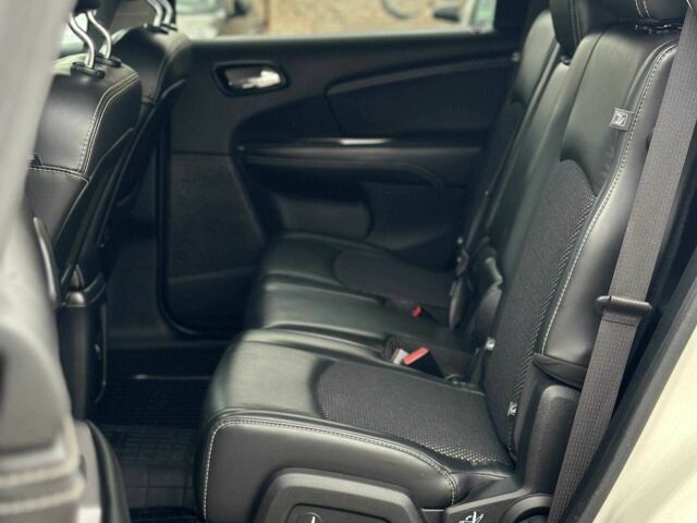Додж Джорни 2019 в Кривом Роге на Automoto.ua Белый Додж Джорни, объемом двигателя 3.6 л и пробегом 59 тыс. км за 16499 $, фото 10 на Automoto.ua