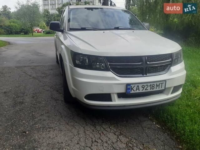 Белый Додж Джорни, объемом двигателя 2.36 л и пробегом 124 тыс. км за 11800 $, фото 8 на Automoto.ua