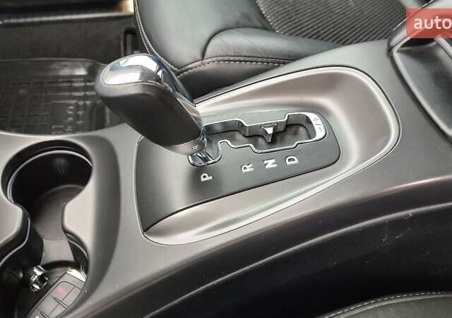 Белый Додж Джорни, объемом двигателя 3.6 л и пробегом 144 тыс. км за 15000 $, фото 14 на Automoto.ua