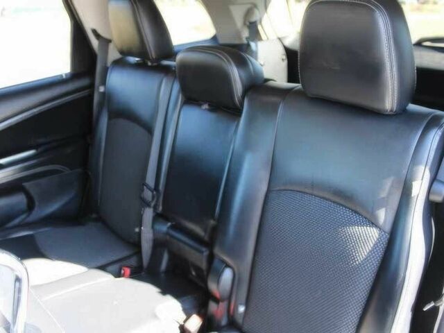 Белый Додж Джорни, объемом двигателя 3.6 л и пробегом 35 тыс. км за 9500 $, фото 12 на Automoto.ua