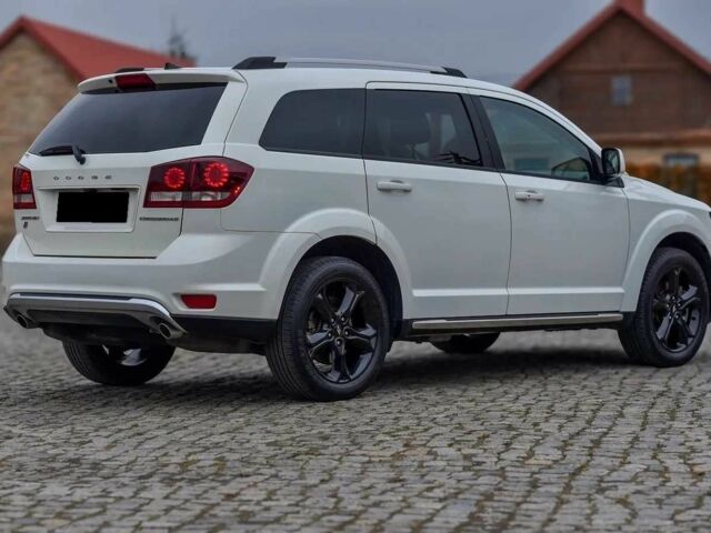 Белый Додж Джорни, объемом двигателя 3.6 л и пробегом 128 тыс. км за 8200 $, фото 11 на Automoto.ua