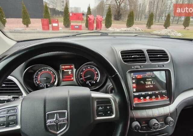 Белый Додж Джорни, объемом двигателя 3.6 л и пробегом 144 тыс. км за 15000 $, фото 18 на Automoto.ua