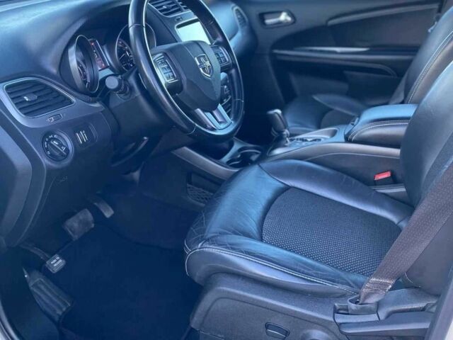 Белый Додж Джорни, объемом двигателя 2.4 л и пробегом 127 тыс. км за 10500 $, фото 14 на Automoto.ua