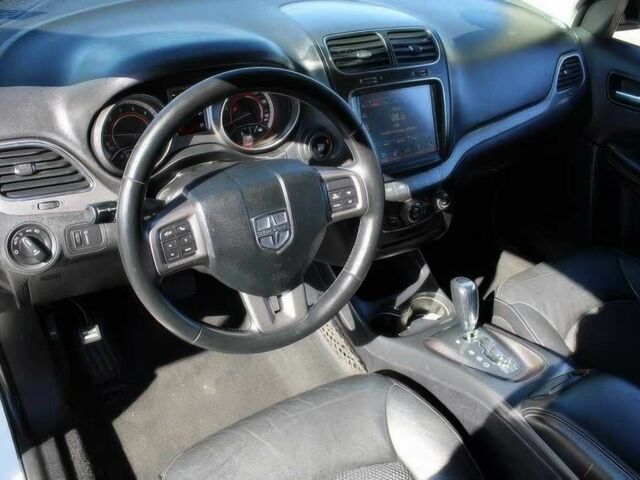 Белый Додж Джорни, объемом двигателя 3.6 л и пробегом 35 тыс. км за 9500 $, фото 6 на Automoto.ua