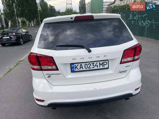 Білий Додж Джорні, об'ємом двигуна 3.6 л та пробігом 99 тис. км за 17700 $, фото 6 на Automoto.ua