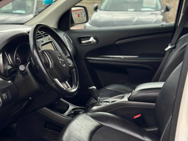 Додж Джорни 2019 в Кривом Роге на Automoto.ua Белый Додж Джорни, объемом двигателя 3.6 л и пробегом 59 тыс. км за 16499 $, фото 7 на Automoto.ua