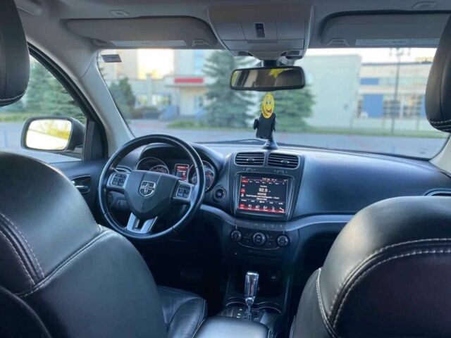 Белый Додж Джорни, объемом двигателя 2.4 л и пробегом 127 тыс. км за 10500 $, фото 16 на Automoto.ua