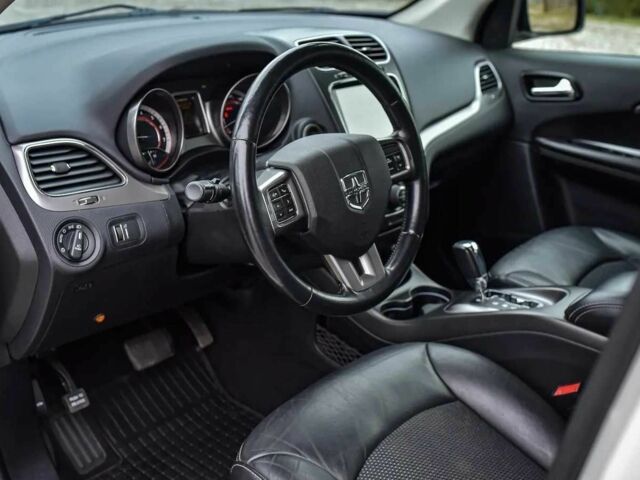 Белый Додж Джорни, объемом двигателя 3.6 л и пробегом 128 тыс. км за 8200 $, фото 15 на Automoto.ua