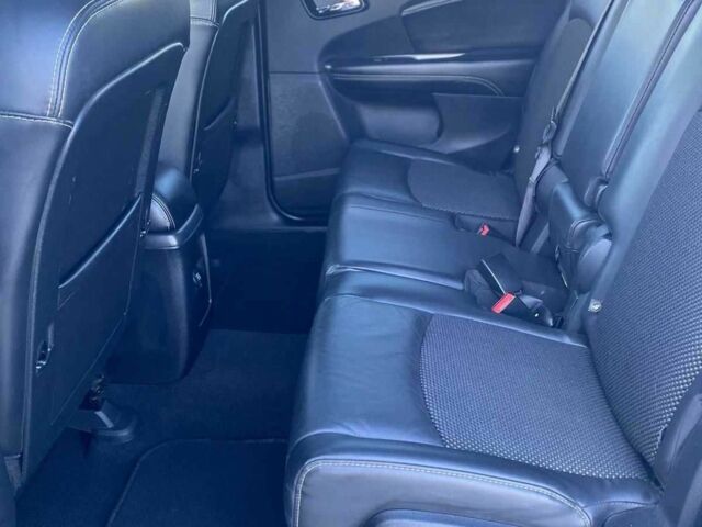 Белый Додж Джорни, объемом двигателя 2.4 л и пробегом 127 тыс. км за 10500 $, фото 20 на Automoto.ua