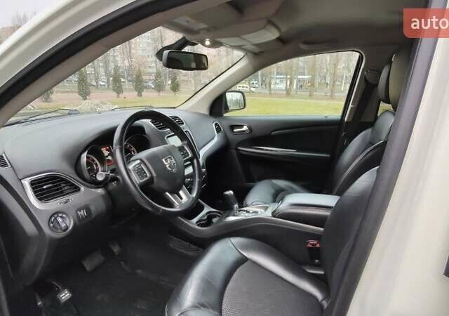 Белый Додж Джорни, объемом двигателя 3.6 л и пробегом 144 тыс. км за 15000 $, фото 13 на Automoto.ua