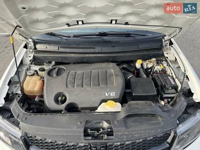 Додж Джорни 2019 в Киеве на Automoto.ua Белый Додж Джорни, объемом двигателя 3.6 л и пробегом 144 тыс. км за 14300 $, фото 16 на Automoto.ua