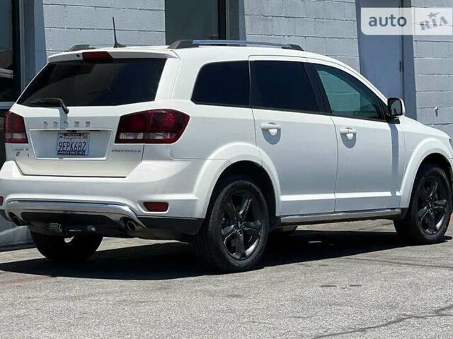 Белый Додж Джорни, объемом двигателя 0 л и пробегом 122 тыс. км за 3000 $, фото 6 на Automoto.ua
