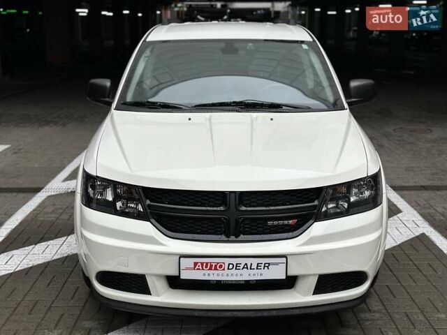 Додж Джорни 2020 в Киеве на Automoto.ua Белый Додж Джорни, объемом двигателя 2.4 л и пробегом 86 тыс. км за 15500 $, фото 2 на Automoto.ua
