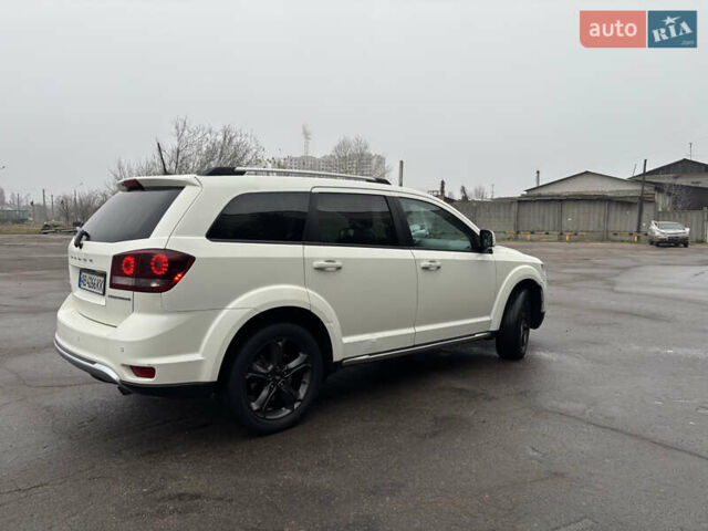 Белый Додж Джорни, объемом двигателя 2.36 л и пробегом 225 тыс. км за 10850 $, фото 1 на Automoto.ua