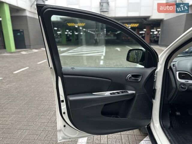 Додж Джорни 2020 в Киеве на Automoto.ua Белый Додж Джорни, объемом двигателя 2.4 л и пробегом 86 тыс. км за 15500 $, фото 12 на Automoto.ua