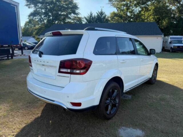 Белый Додж Джорни, объемом двигателя 2.4 л и пробегом 32 тыс. км за 4100 $, фото 3 на Automoto.ua