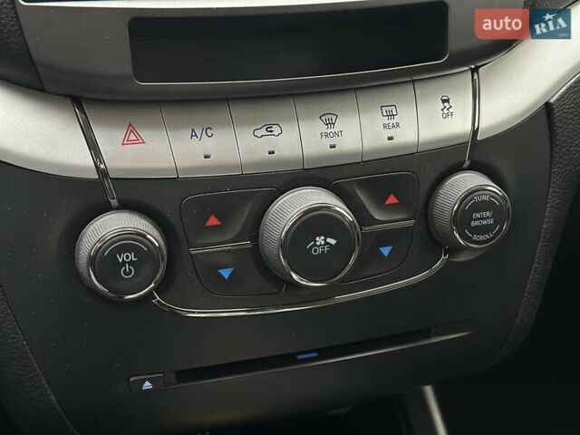 Додж Джорни 2020 в Киеве на Automoto.ua Белый Додж Джорни, объемом двигателя 2.4 л и пробегом 86 тыс. км за 15500 $, фото 26 на Automoto.ua